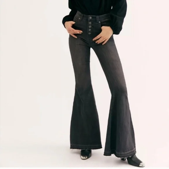 Free People Irreplaceable Flare Jeans - Picture 1 of 10